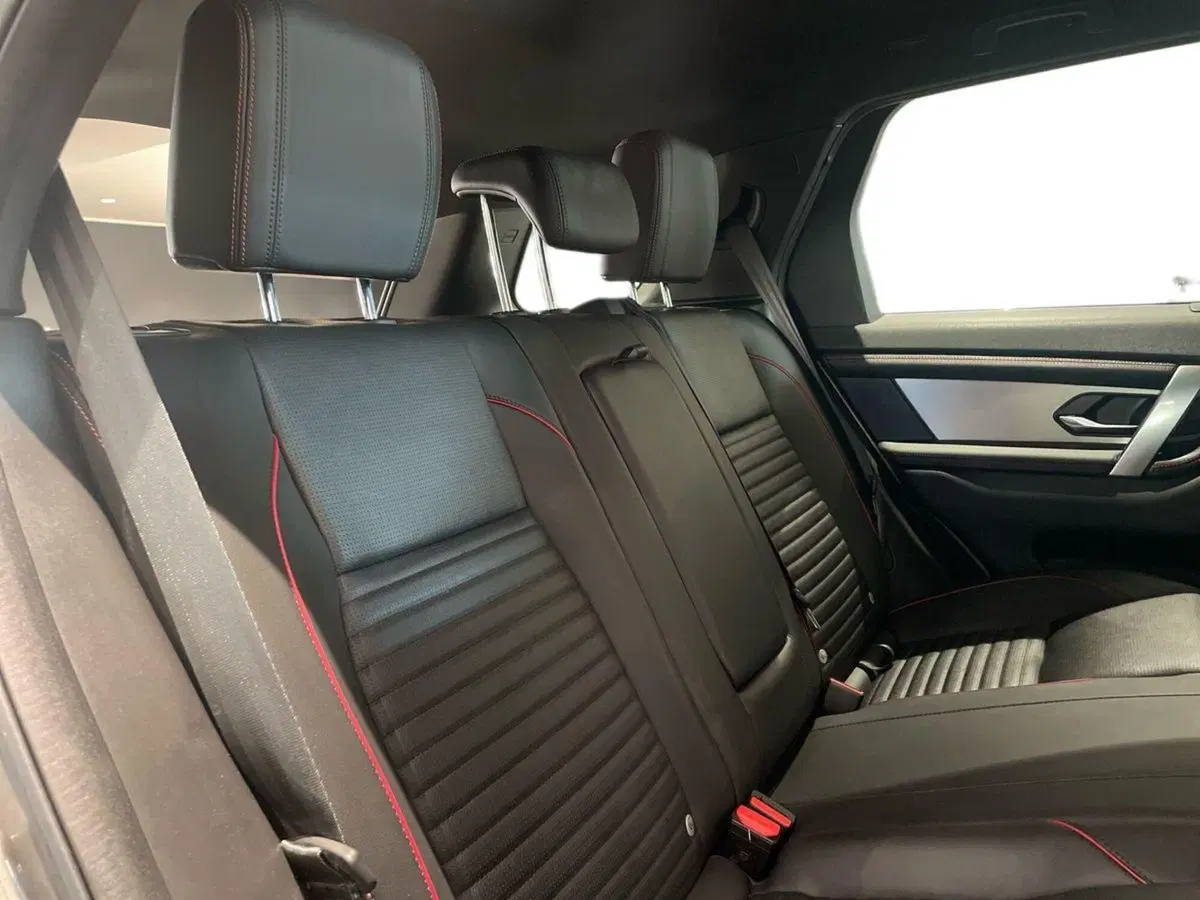 Land Rover Discovery Sport usata a Prato (12)