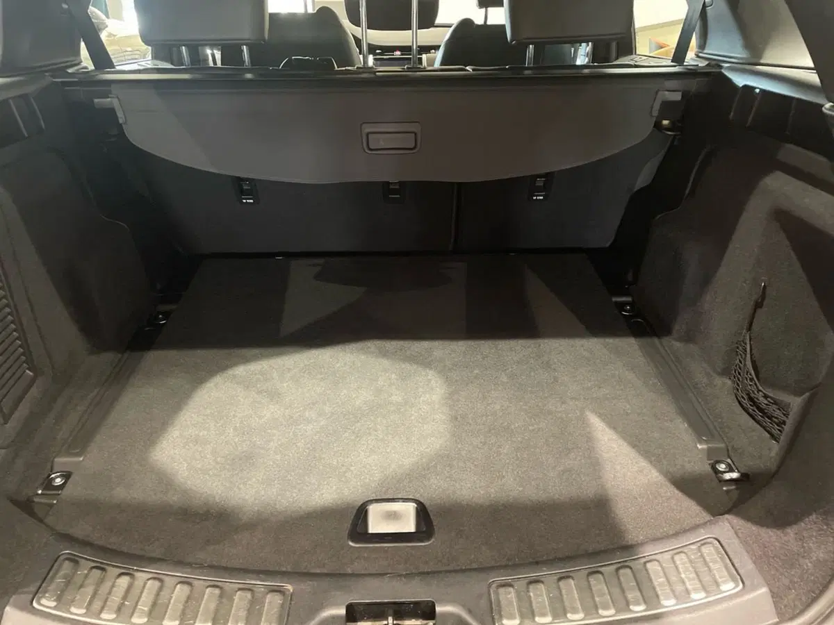 Land Rover Discovery Sport usata a Prato (8)
