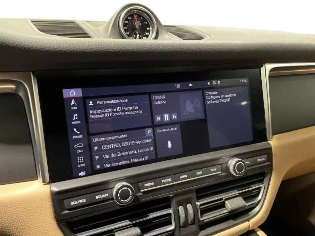 Porsche Macan usata a Prato (12)