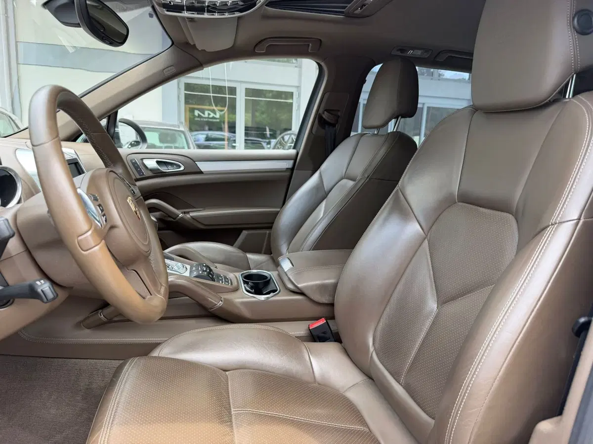 Porsche Cayenne usata a Rimini (17)