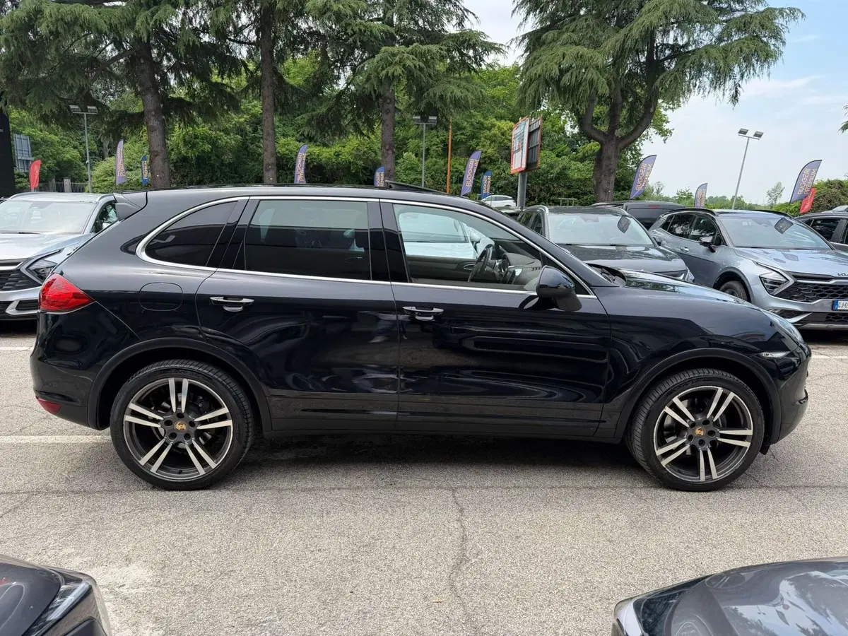 Porsche Cayenne usata a Rimini (5)