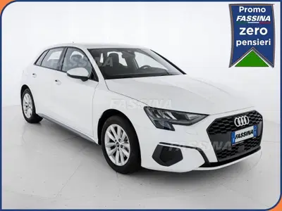 Audi A3 Sportback 35 TFSI S tronic Business del 2023 usata a Milano