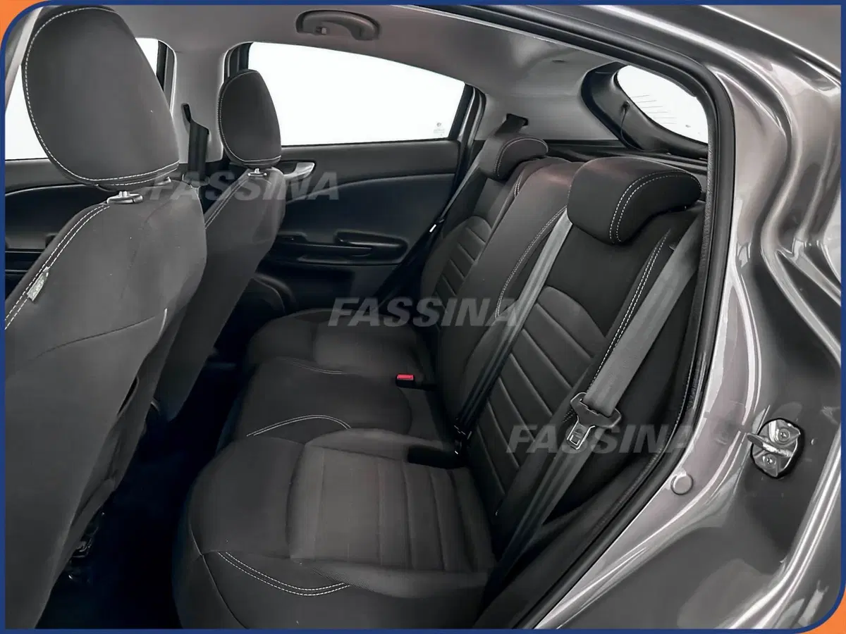 Alfa Romeo Giulietta usata a Milano (10)