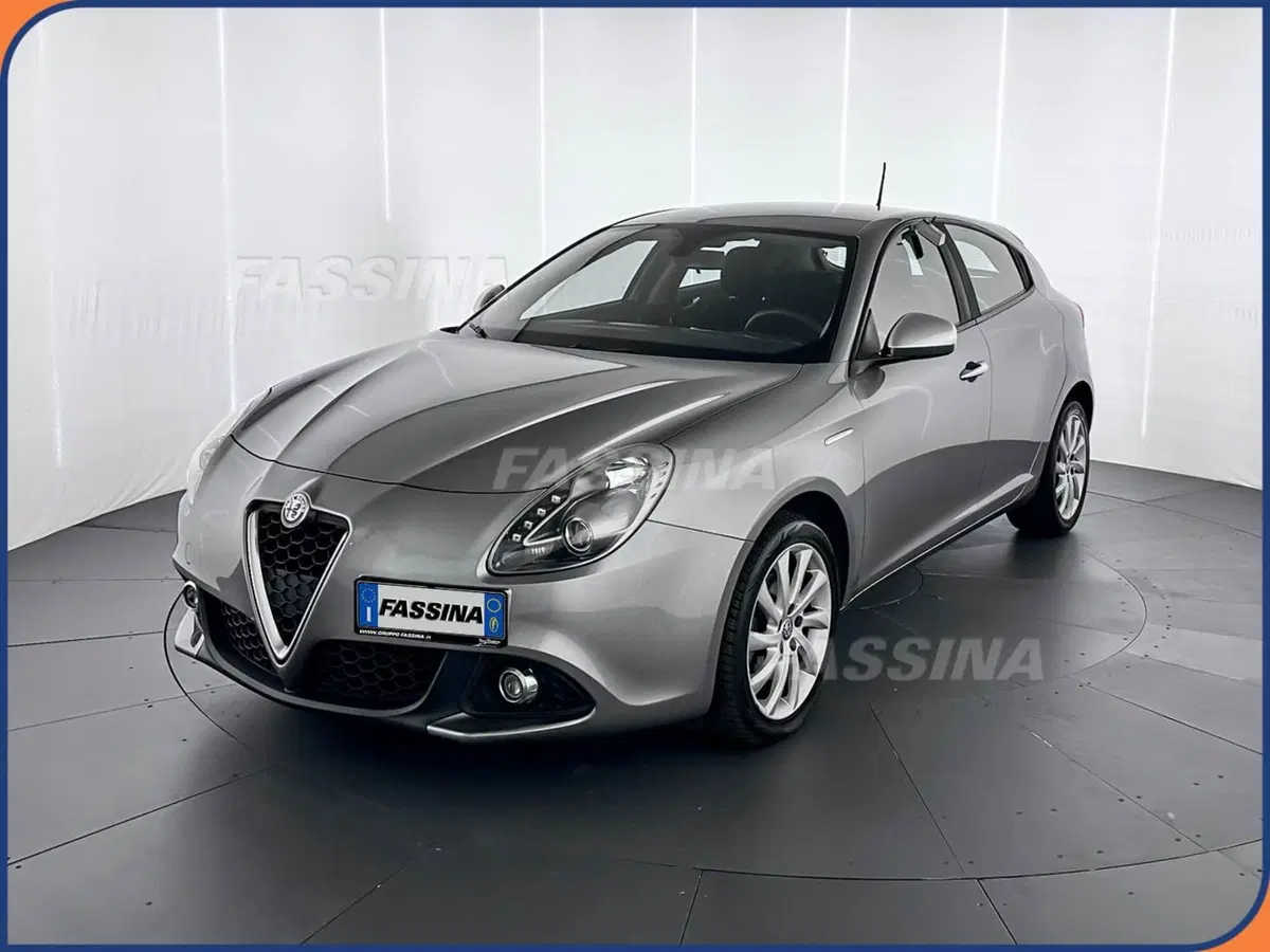 Alfa Romeo Giulietta usata a Milano (3)