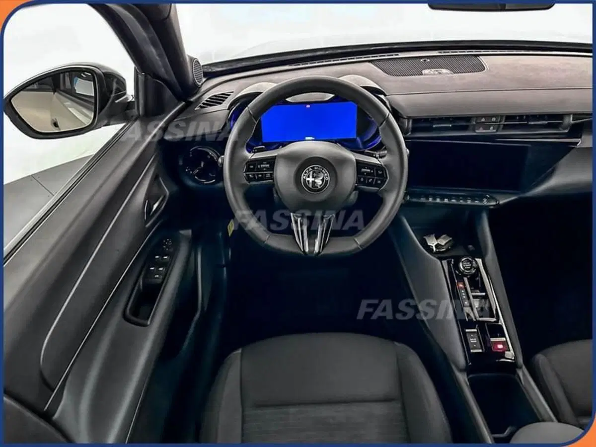 Alfa Romeo Junior usata a Milano (11)