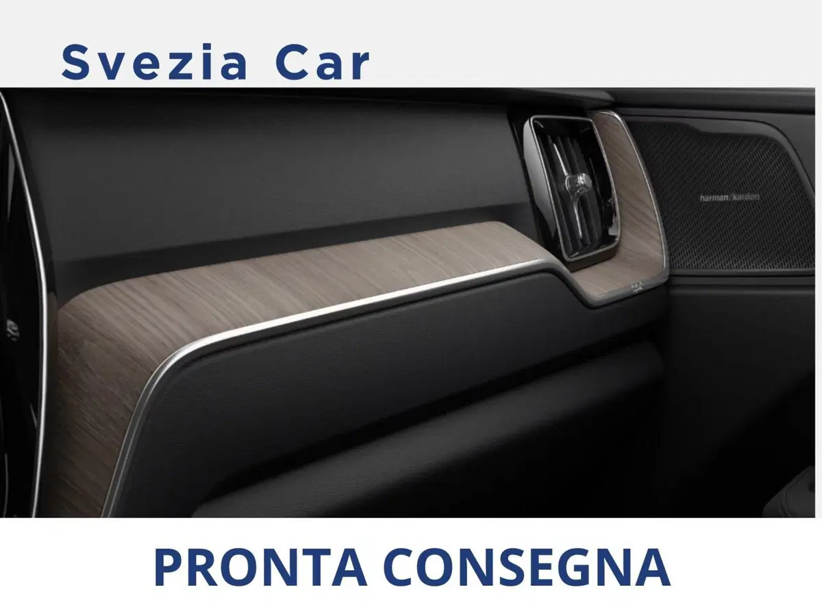 Volvo XC60 nuova a Milano (9)