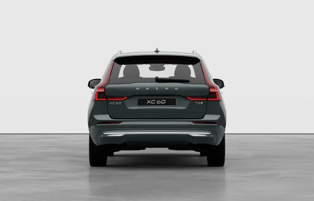 Volvo XC60 nuova a Milano (6)