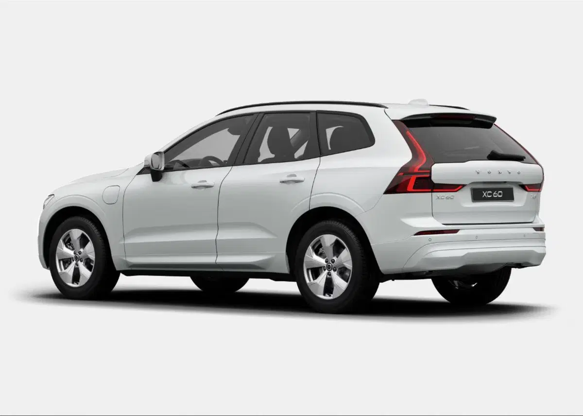 Volvo XC60 nuova a Milano (6)
