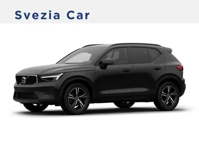 Volvo XC40 B3 automatico Core nuova a Milano