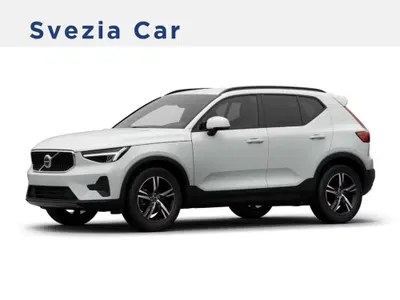 Volvo XC40 B3 automatico Core nuova a Milano