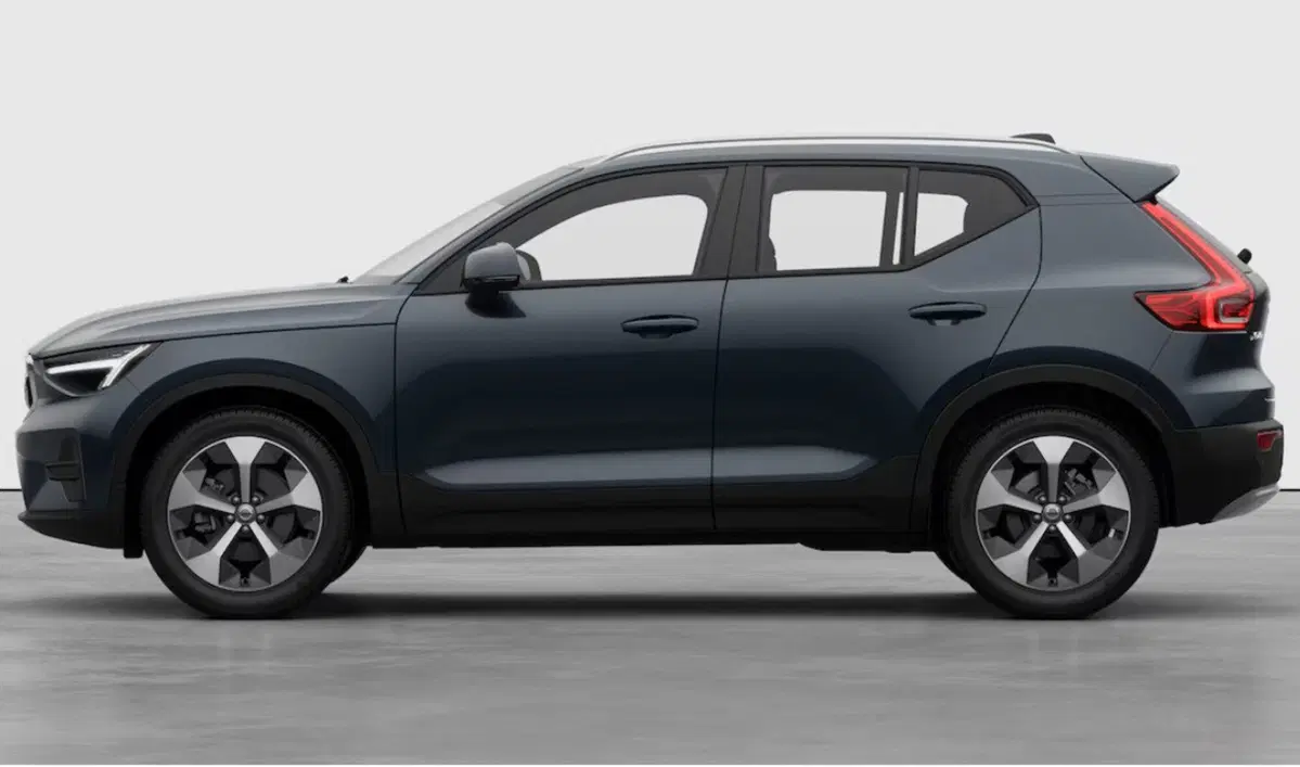 Volvo XC40 nuova a Milano (2)
