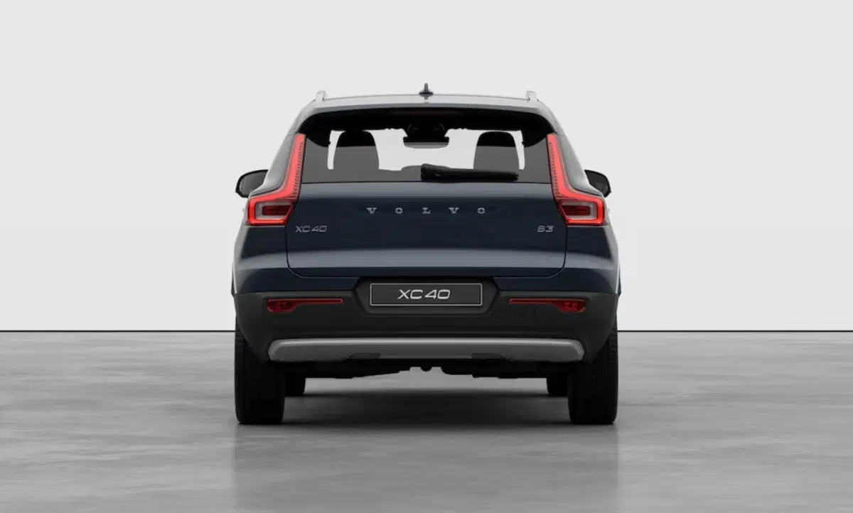 Volvo XC40 nuova a Milano (7)