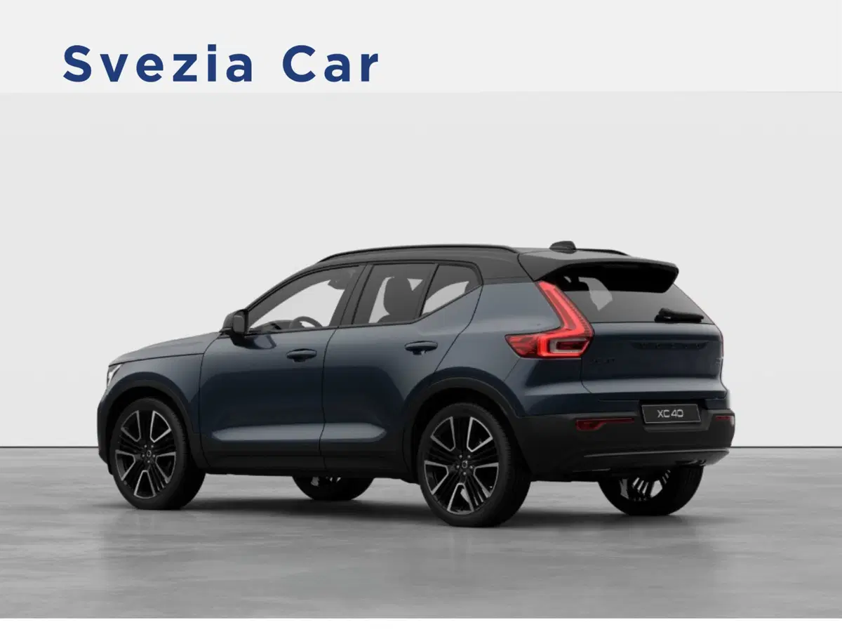 Volvo XC40 nuova a Milano (3)
