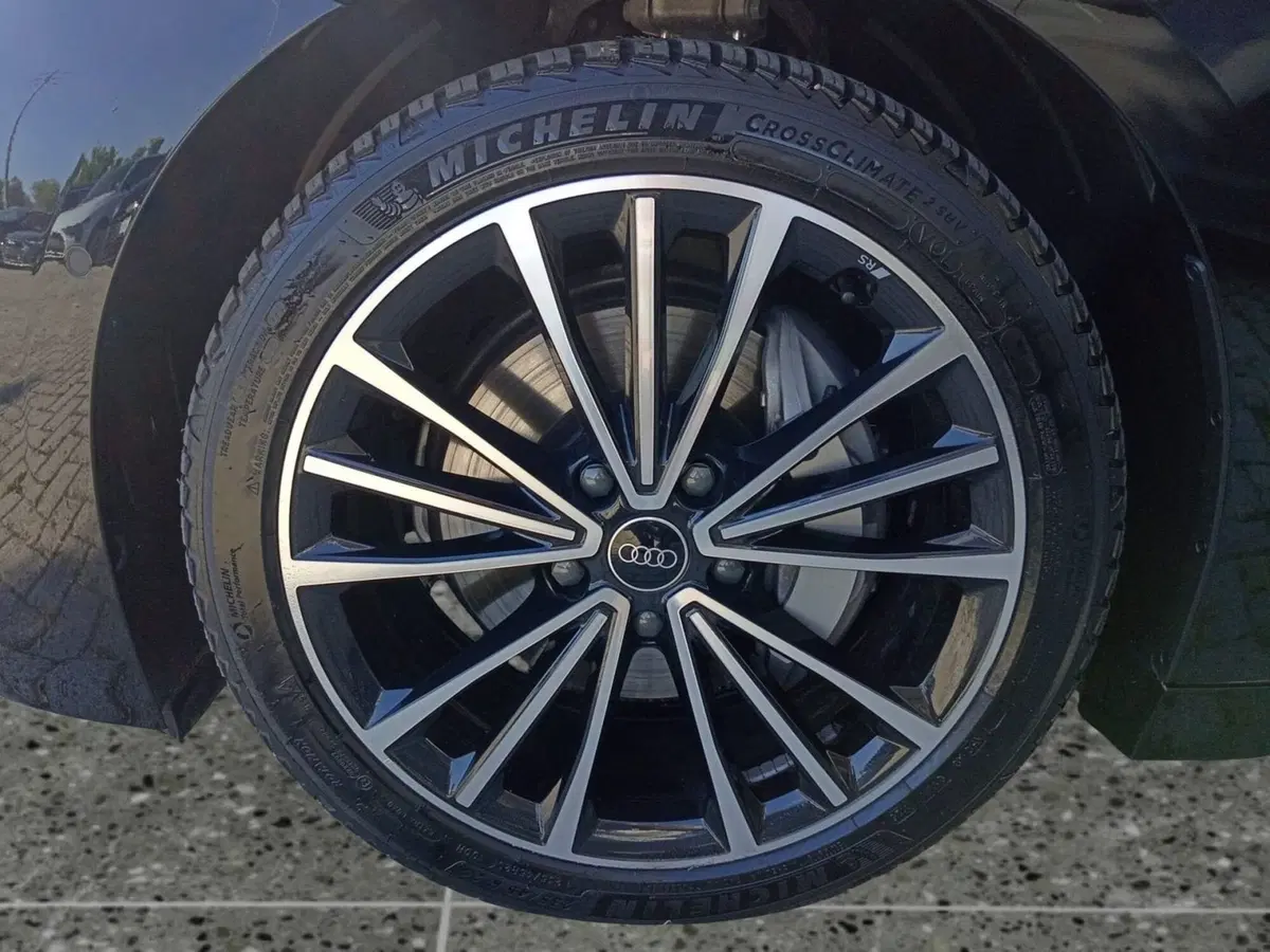 Audi A6 Avant e-Tron usata a Bari (12)