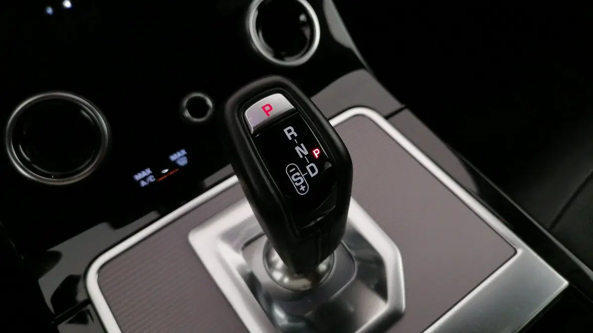 Land Rover Range Rover Evoque usata a Roma (15)