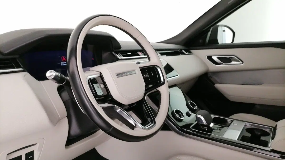 Land Rover Range Rover Velar usata a Roma (13)