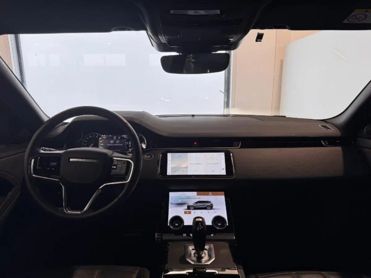 Land Rover Range Rover Evoque usata a Venezia (17)