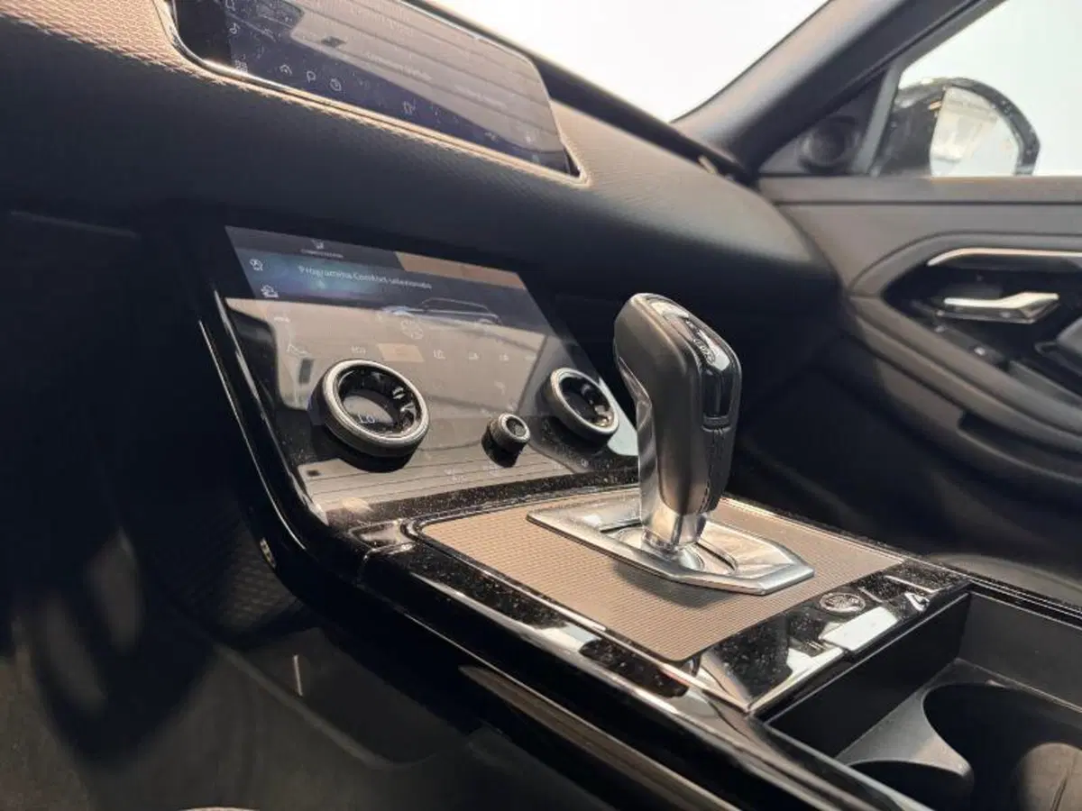 Land Rover Range Rover Evoque usata a Venezia (20)