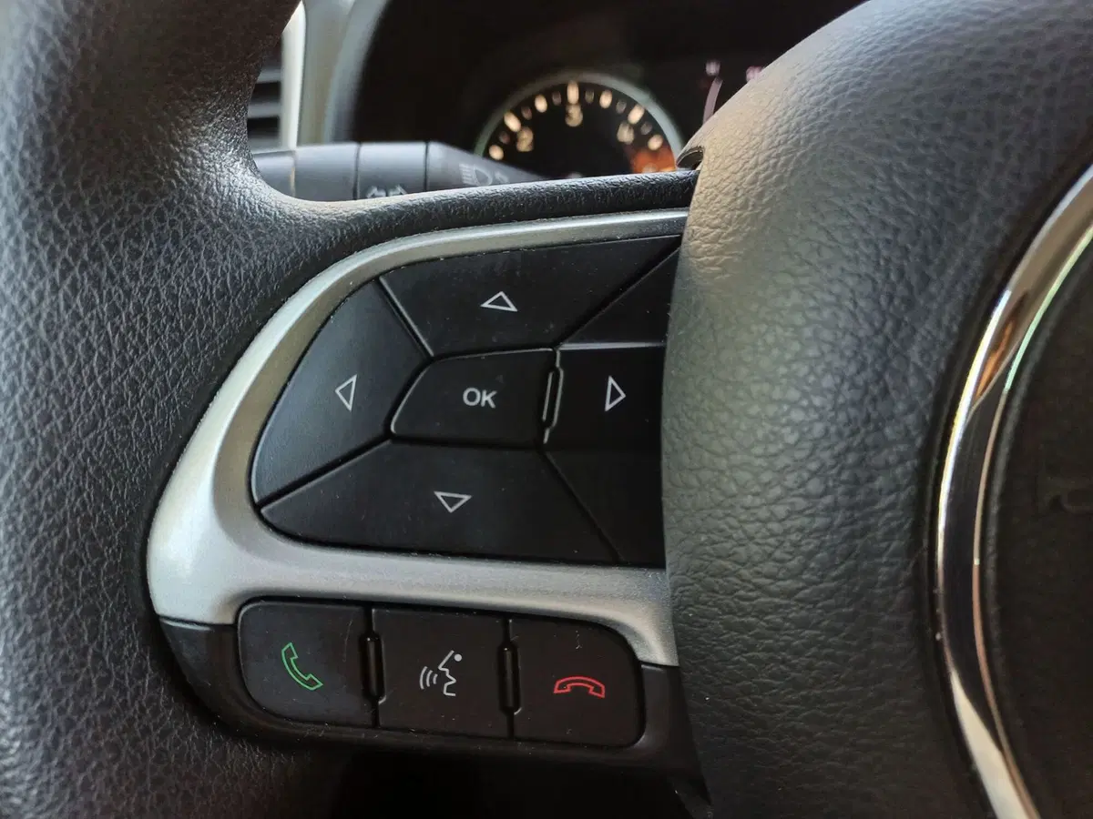 Jeep Renegade usata a Modena (18)