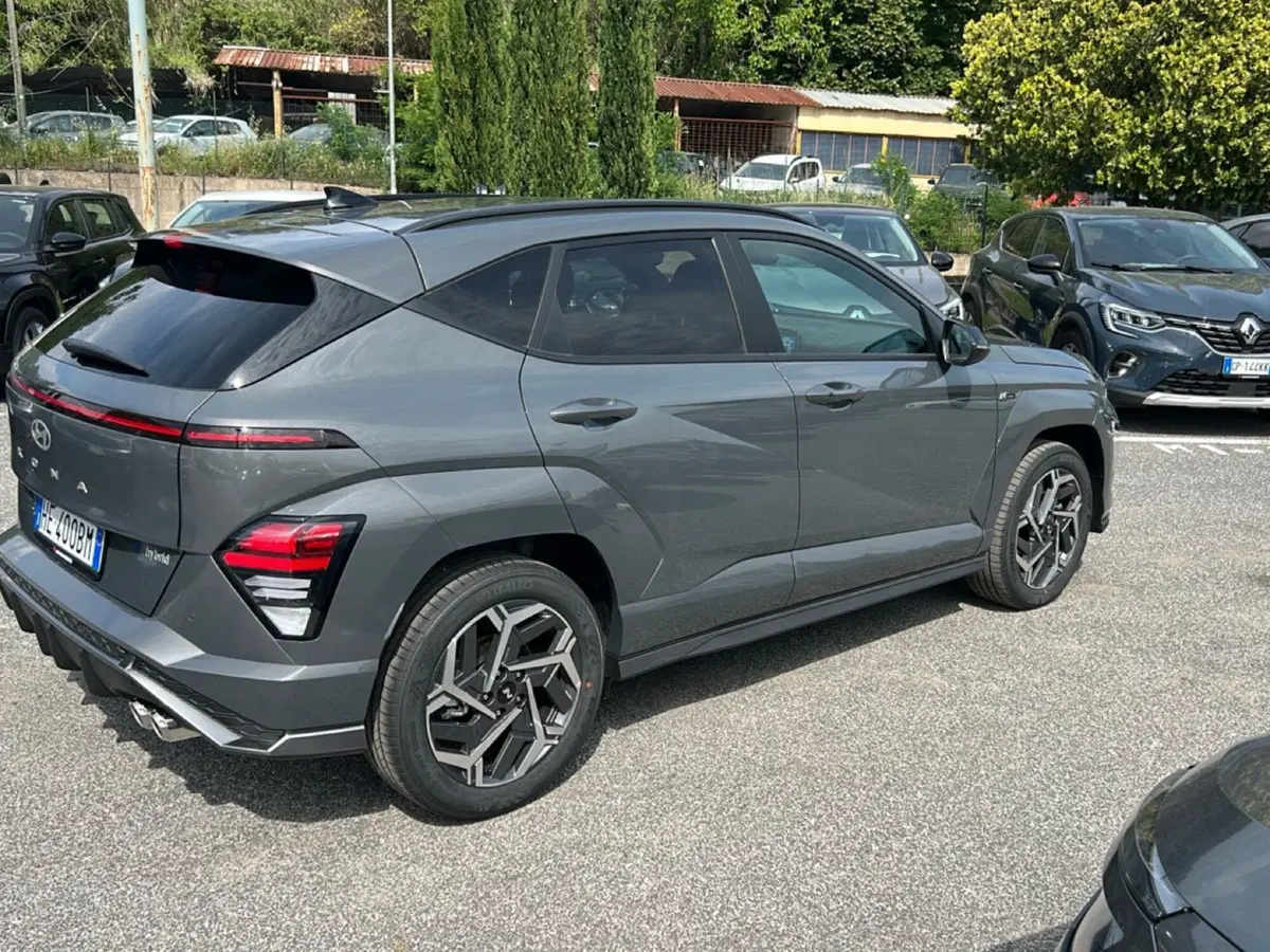 Hyundai Kona nuova a Roma (6)