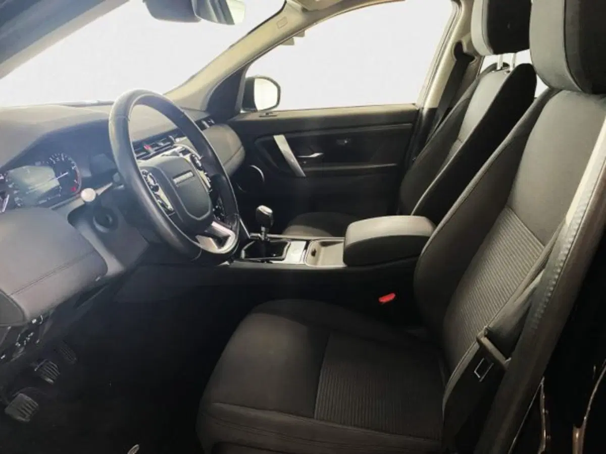 Land Rover Discovery Sport usata a Livorno (14)