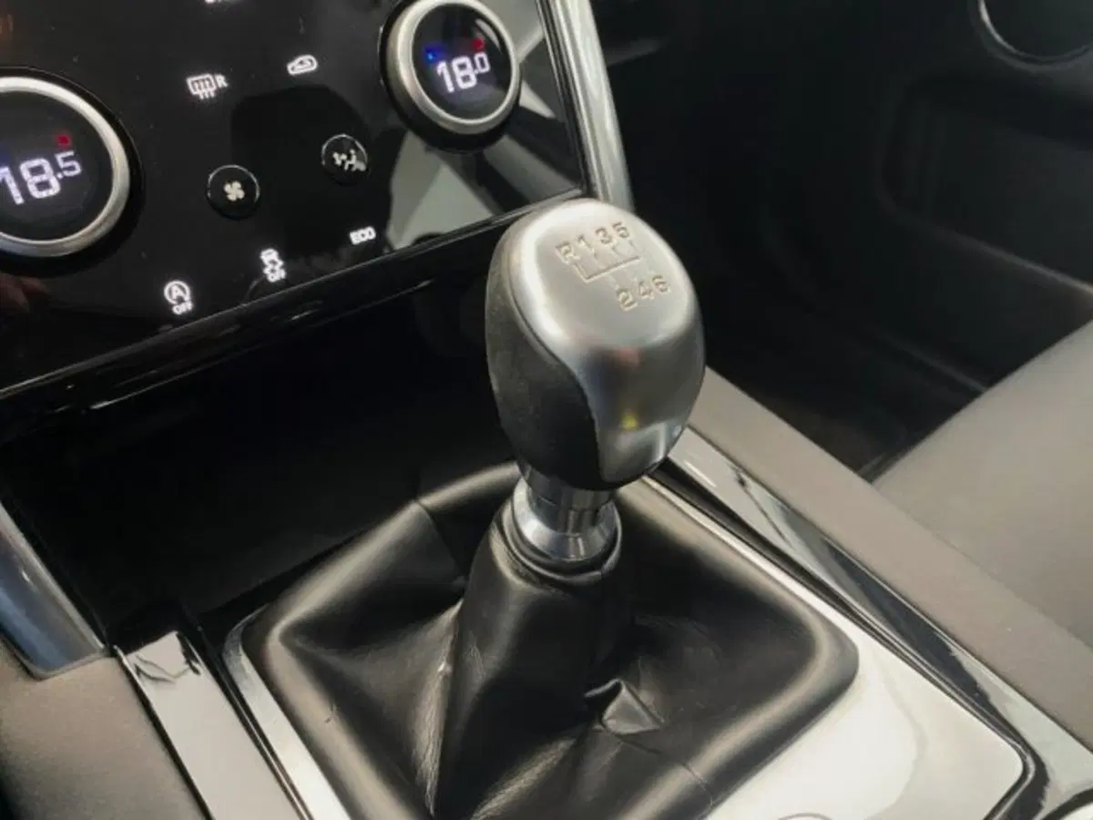Land Rover Discovery Sport usata a Livorno (19)