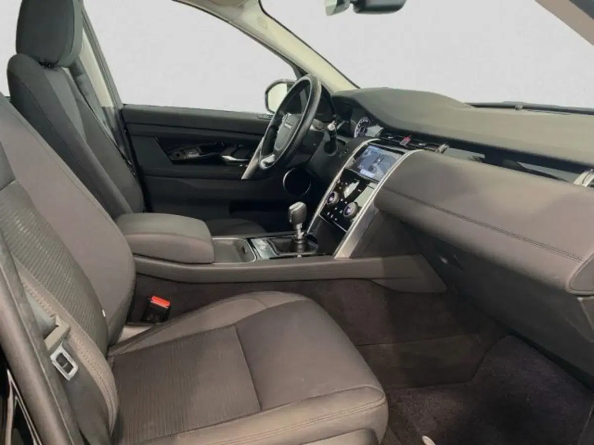 Land Rover Discovery Sport usata a Livorno (5)