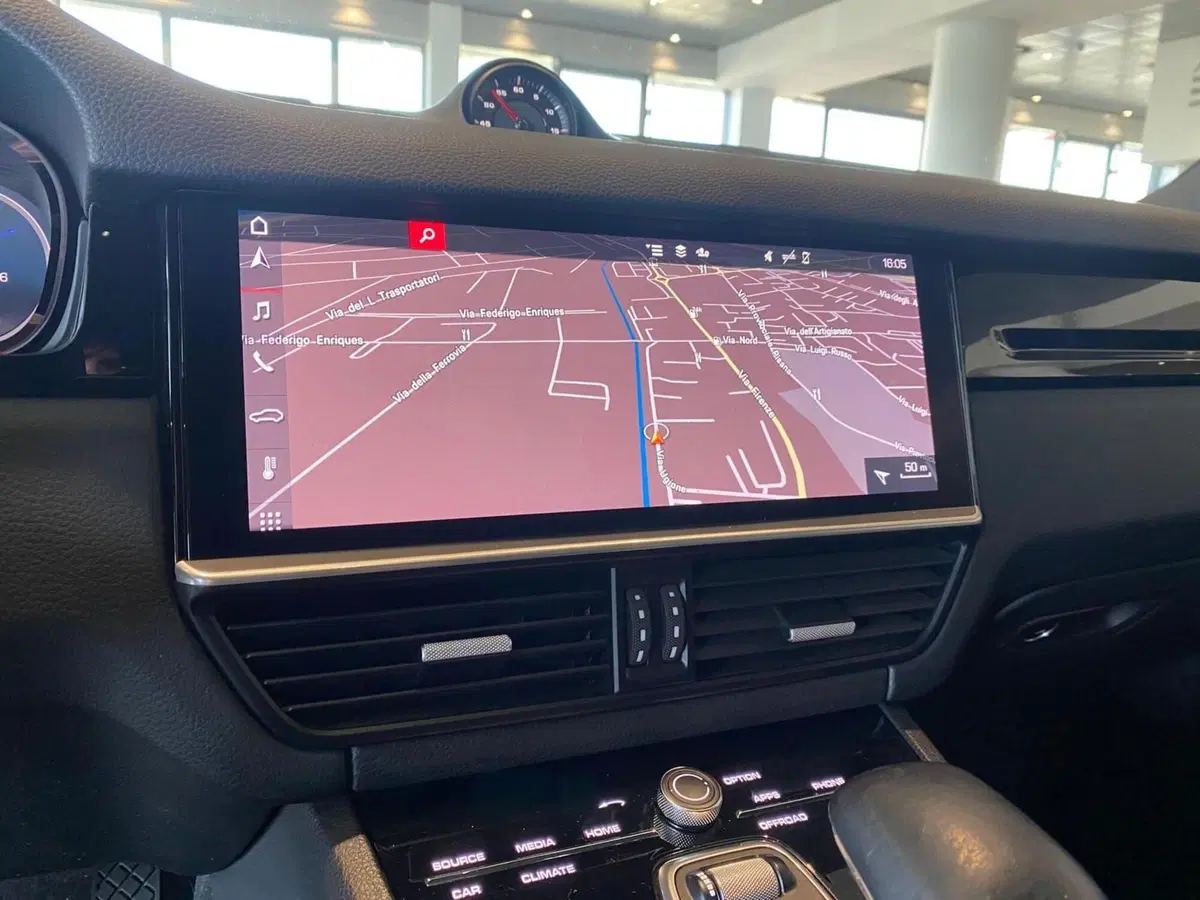 Porsche Cayenne usata a Firenze (19)