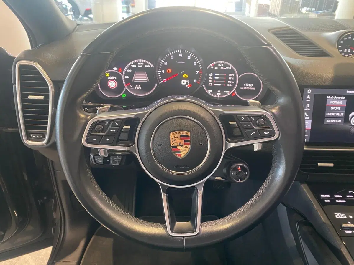 Porsche Cayenne usata a Firenze (15)
