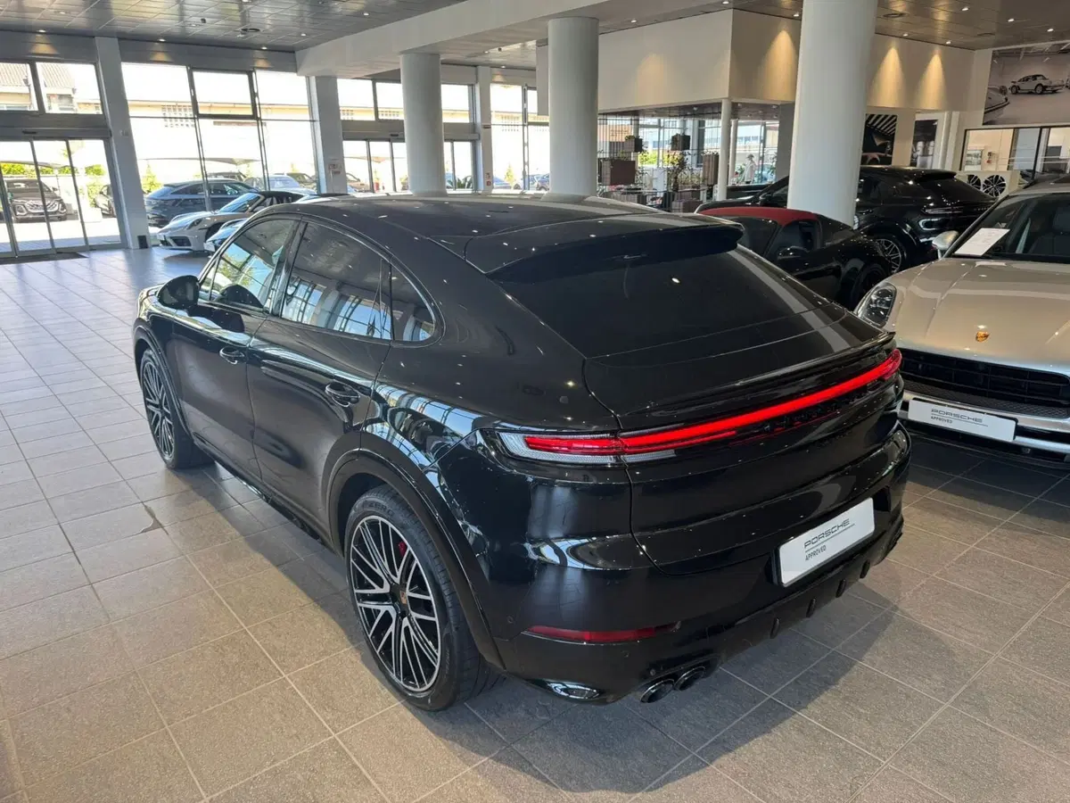 Porsche Cayenne usata a Firenze (18)