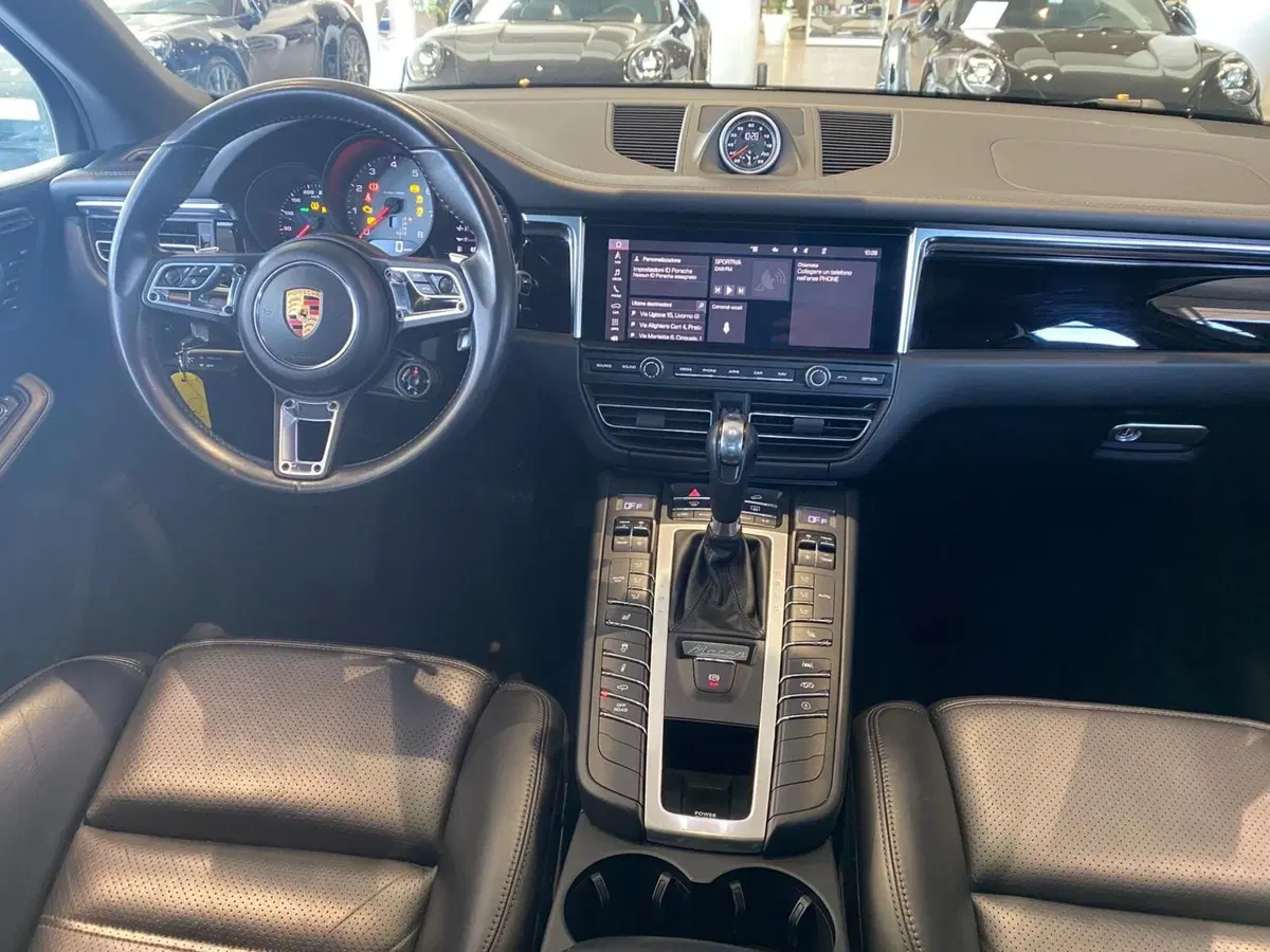 Porsche Macan usata a Firenze (10)