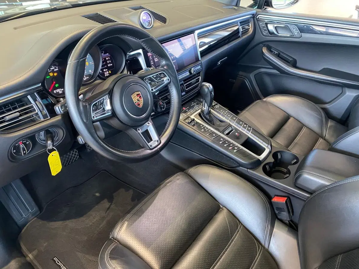 Porsche Macan usata a Firenze (12)