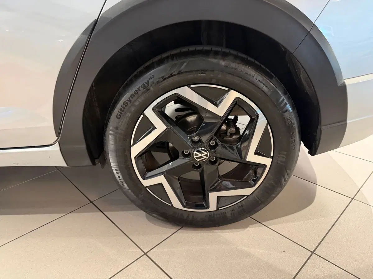 Volkswagen Taigo usata a Genova (16)
