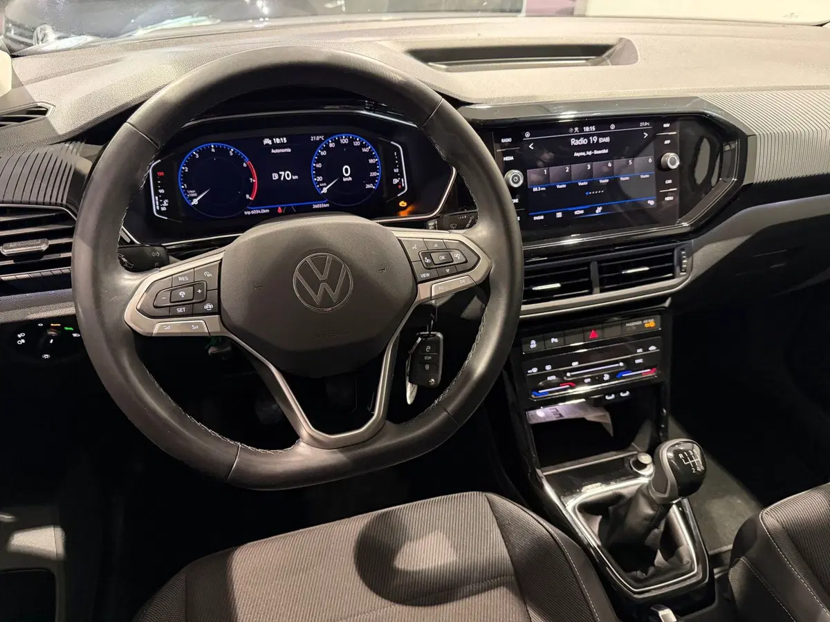 Volkswagen T-Cross usata a Genova (9)