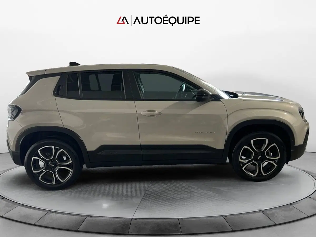 Jeep Avenger usata a Roma (6)