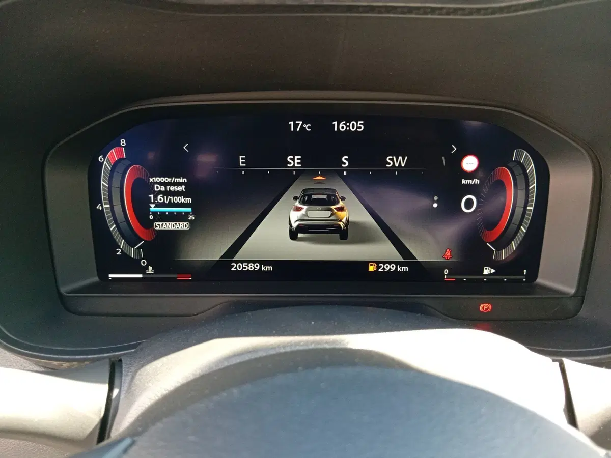Nissan Juke usata a Varese (12)