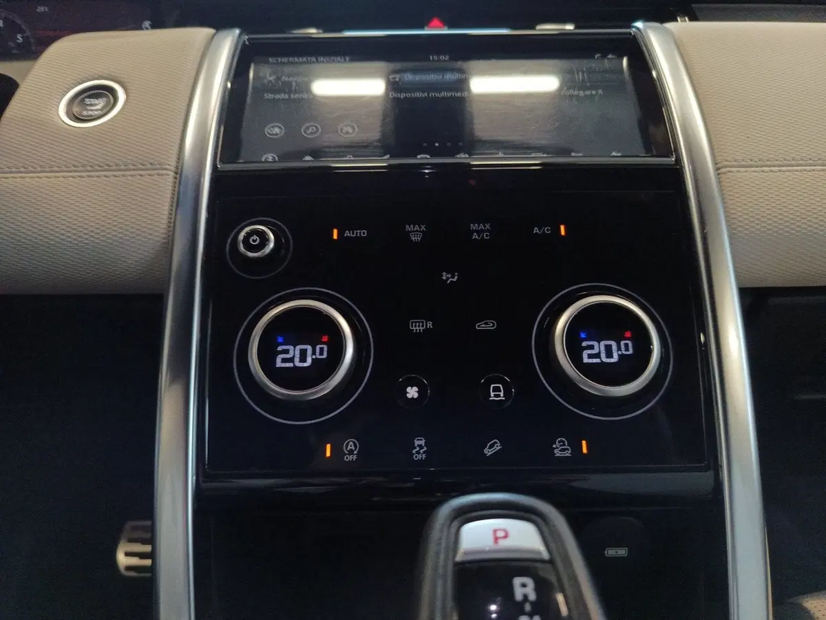 Land Rover Discovery Sport usata a Varese (14)