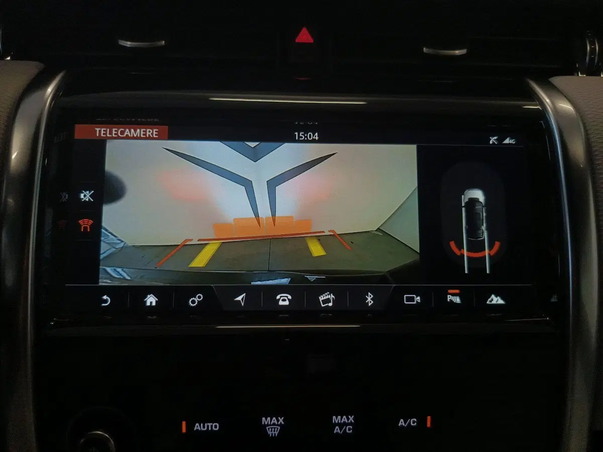 Land Rover Discovery Sport usata a Varese (15)