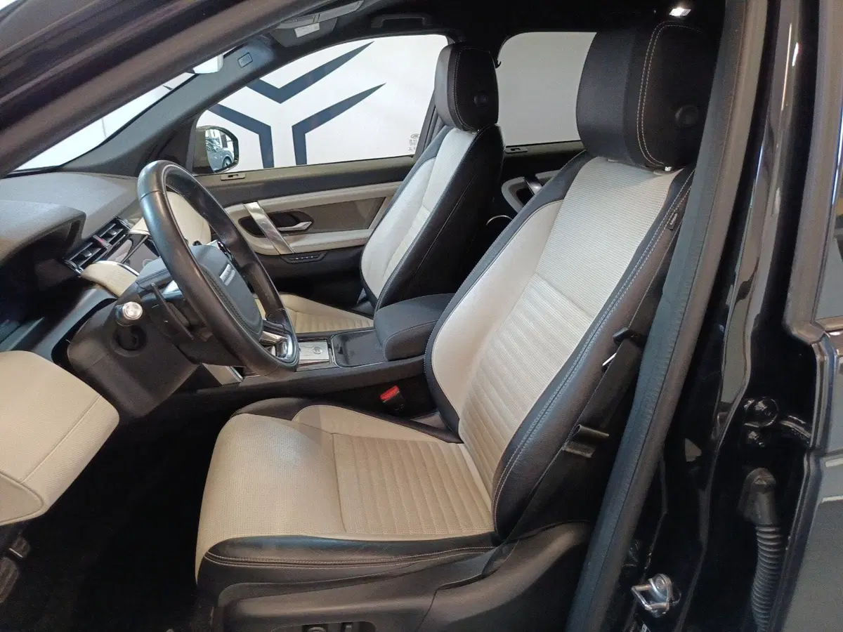 Land Rover Discovery Sport usata a Varese (8)