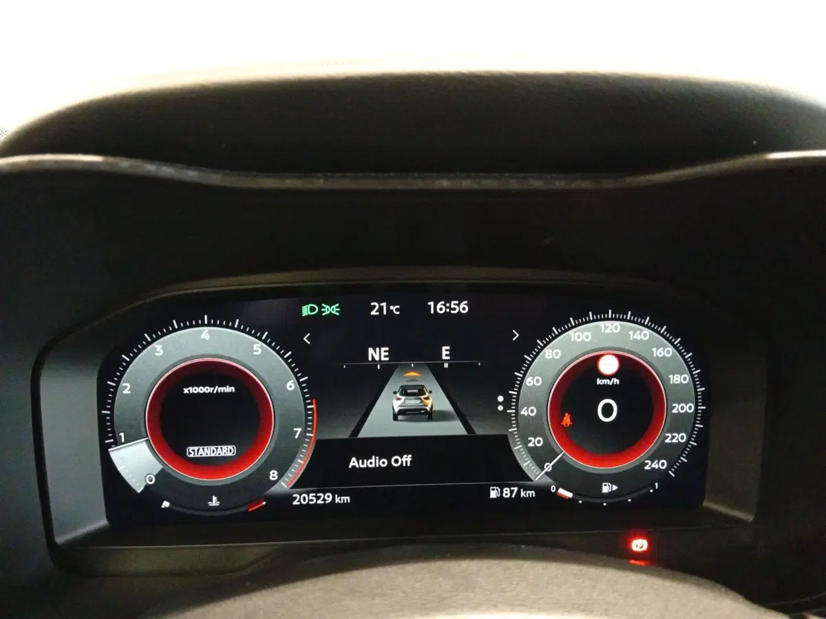 Nissan Juke usata a Varese (11)