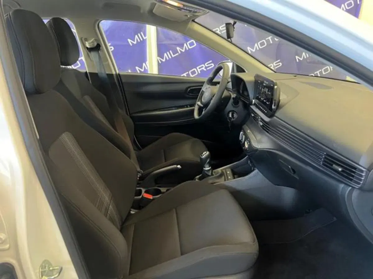 Hyundai Bayon usata a Messina (9)