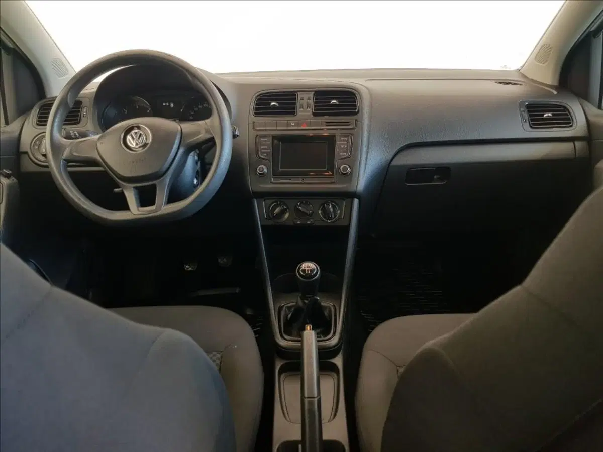 Volkswagen Polo usata a Lucca (13)