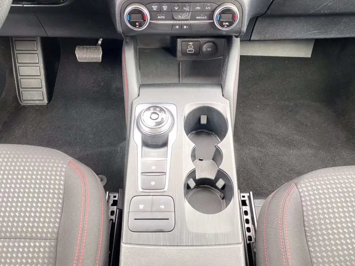 Ford Kuga usata a Milano (15)