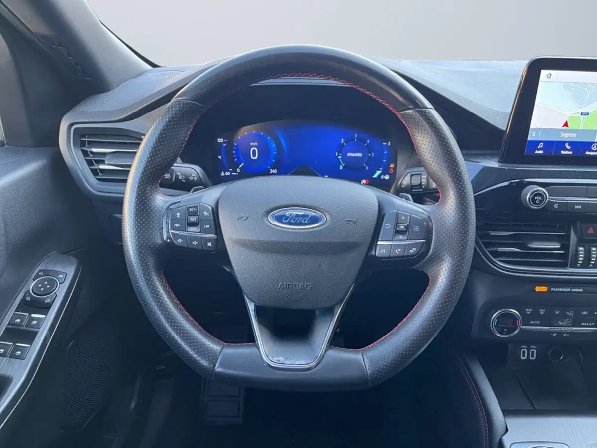 Ford Kuga usata a Milano (13)