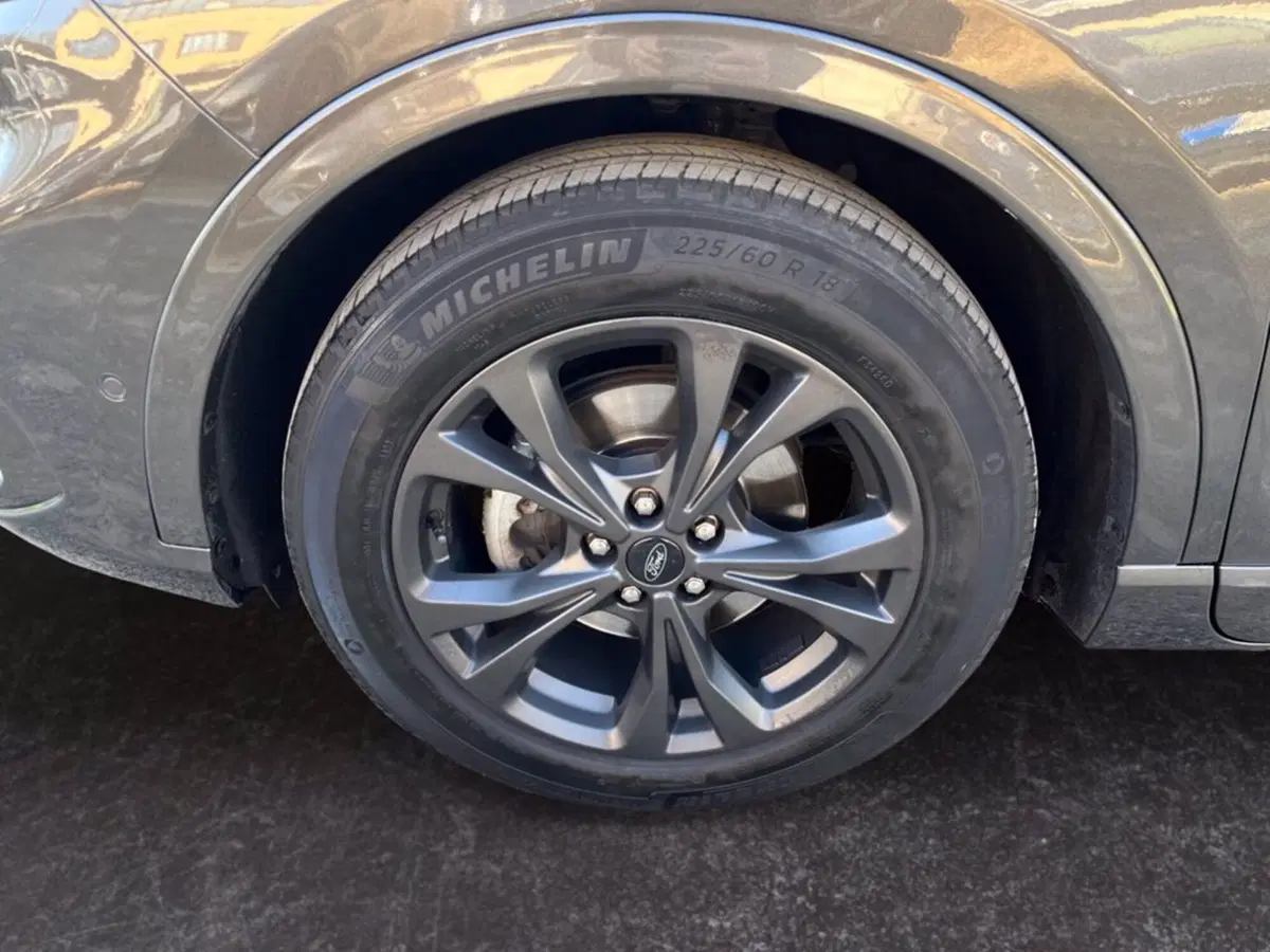 Ford Kuga usata a Milano (9)
