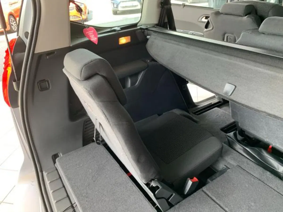 Peugeot 5008 usata a Trieste (2)
