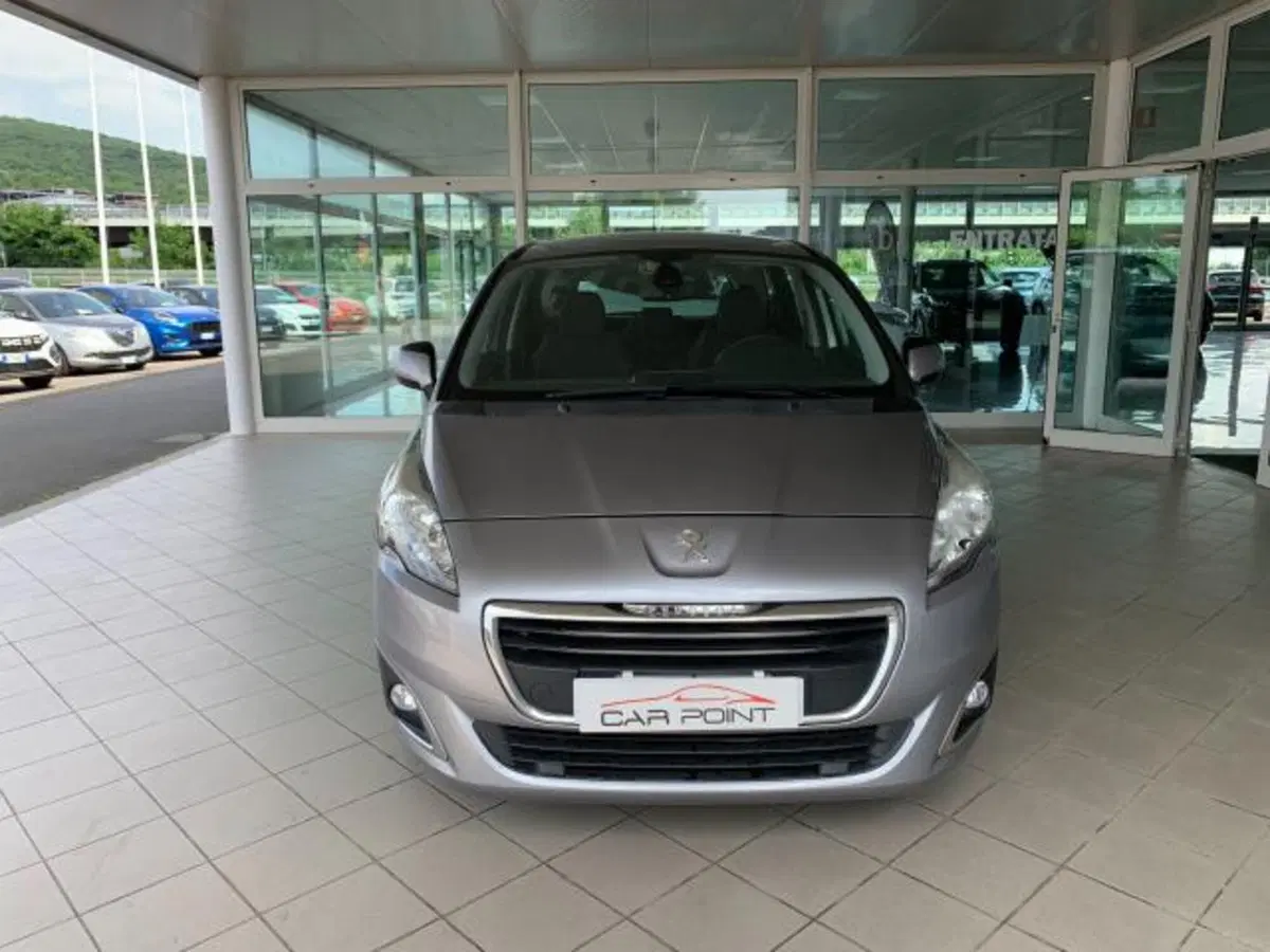 Peugeot 5008 usata a Trieste (20)