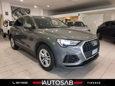 Audi Q3 35 2.0 tdi Business Advanced s-tronic del 2021 usata a Firenze