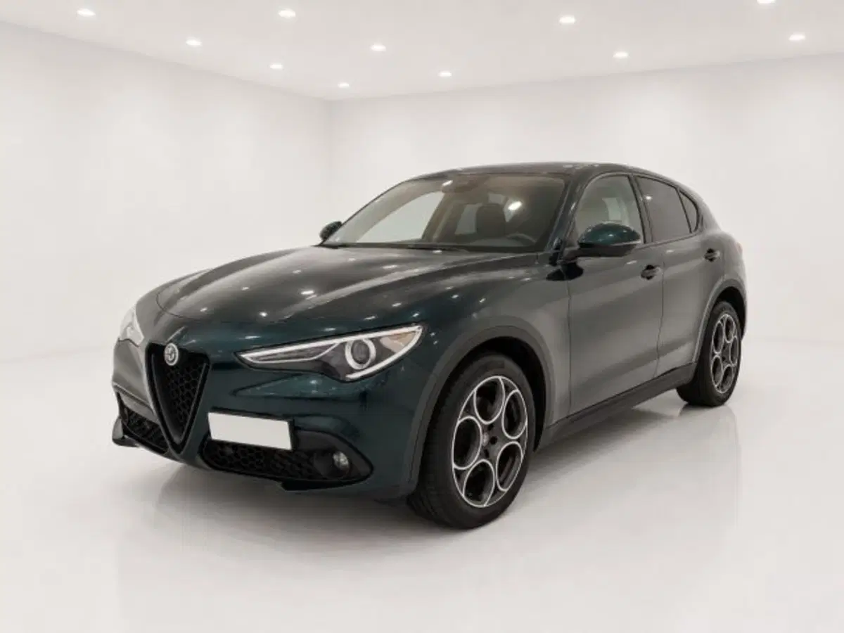 Alfa Romeo Stelvio usata a Firenze (3)