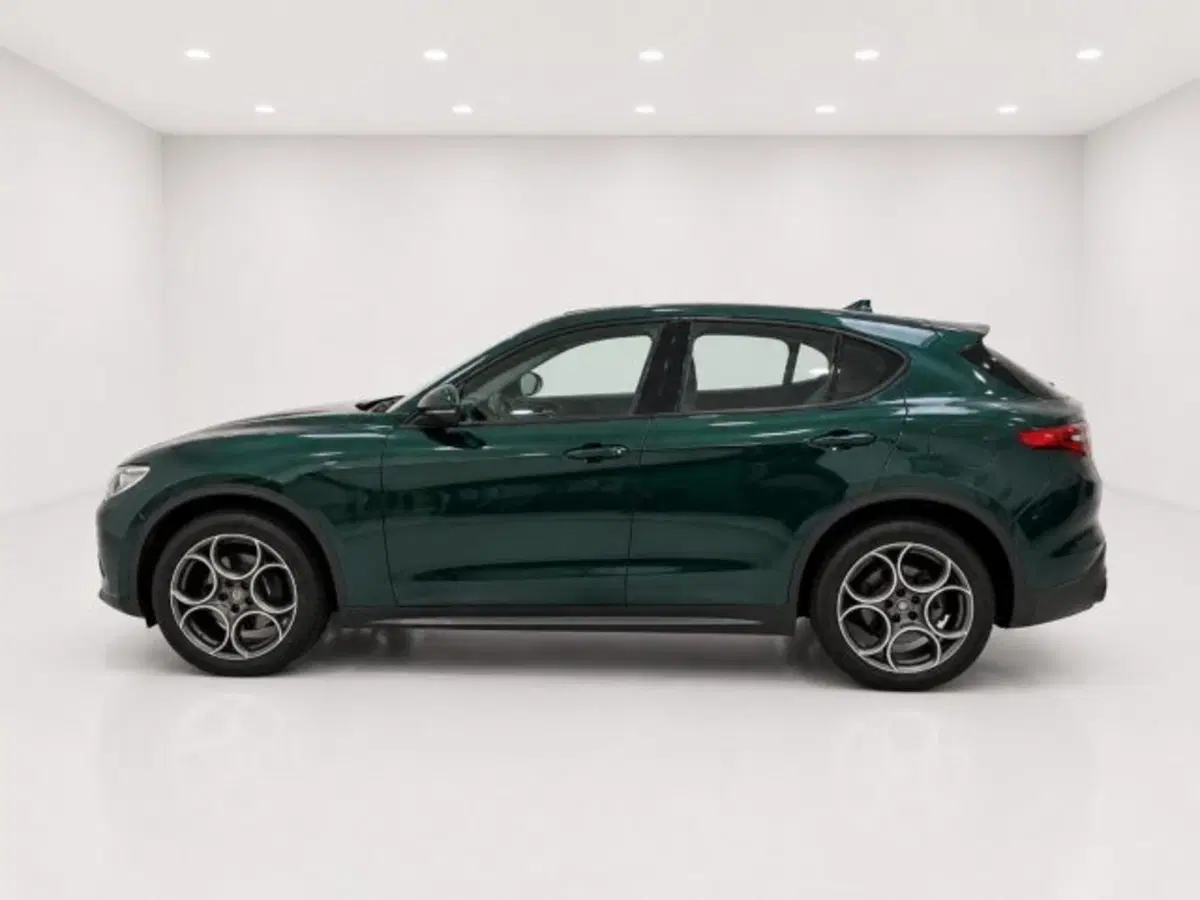 Alfa Romeo Stelvio usata a Firenze (5)